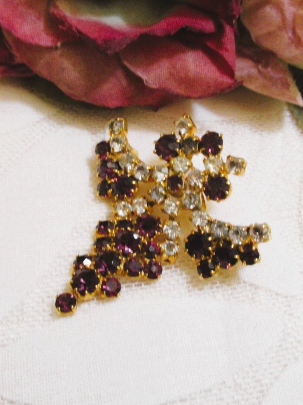 VINTAGE Hollywood Regency Rhinestone Dangle Brooch • Garnet & Clear Floral Pin